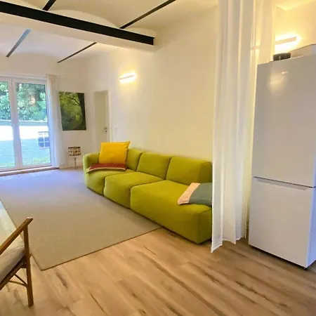 - Apartament *