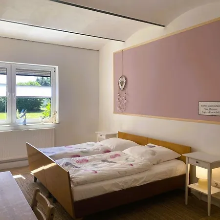 - * Mustin (Mecklenburg-Vorpommern)